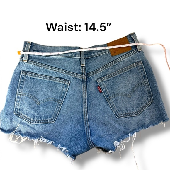 Levis‎ Shorts Womens 28 Denim Cut Off 501 Button Fly Bling Distressed EUC - Picture 9 of 12